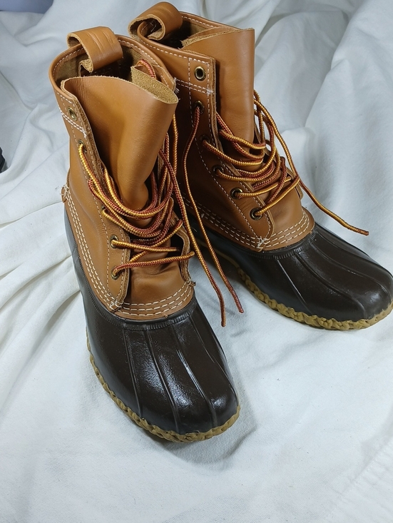 L.L. Bean Shoes - Womens L.L. Bean Tan Leather and Black Rubber Outsole Boots